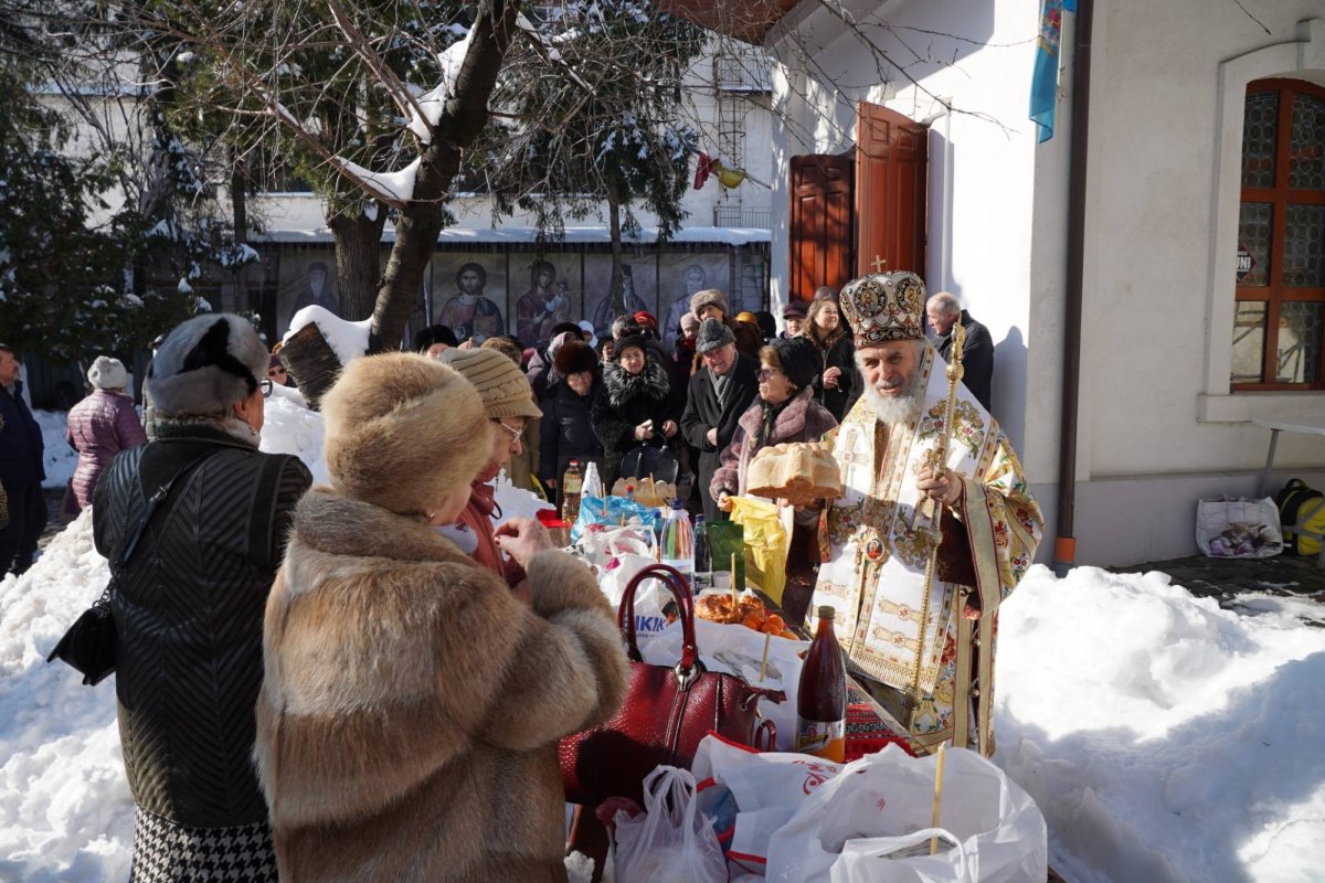 Zi de sărbătoare la o parohie misionară din orașul Galaţi  243258