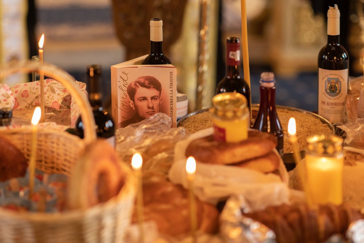 Pomenirea scriitorului Ioan Ianolide la Mănăstirea Cernica 243676