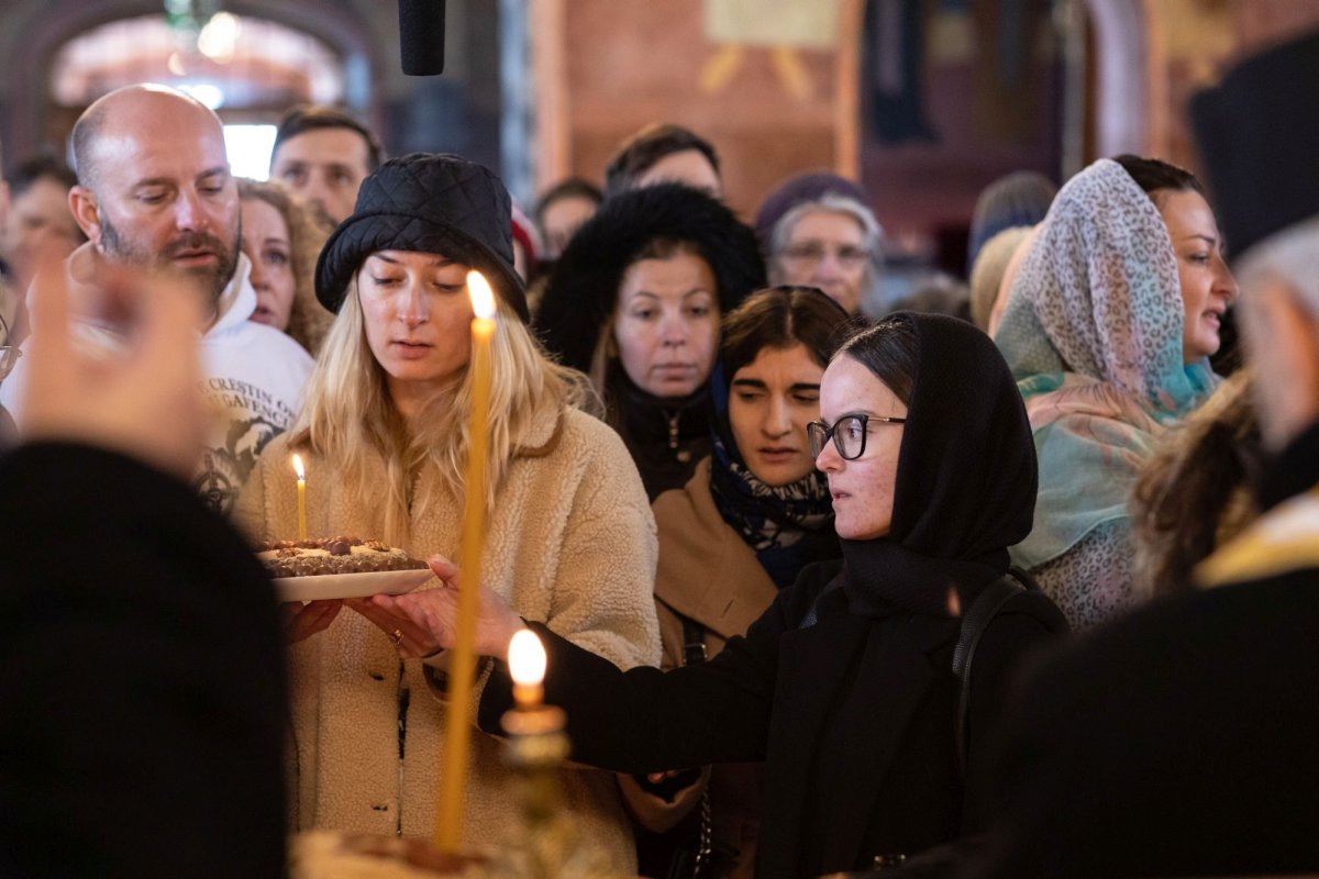 Pomenirea scriitorului Ioan Ianolide la Mănăstirea Cernica 243681