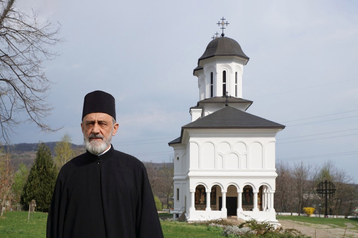 Bătrânețea. Între neputință și biruință 243693