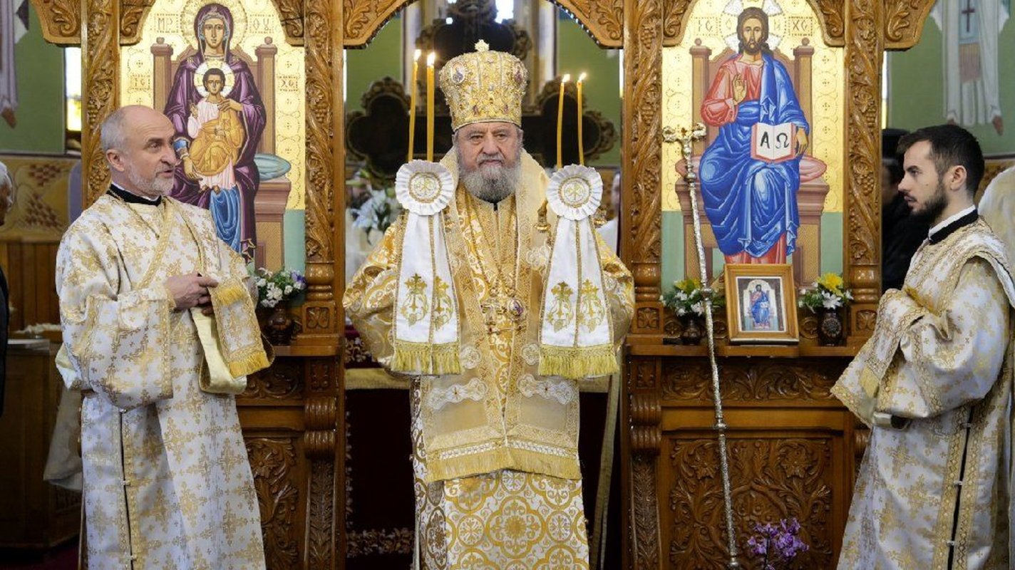 Binecuvântare la Biserica „Sfinții Trei Ierarhi” din Făgăraș 243741