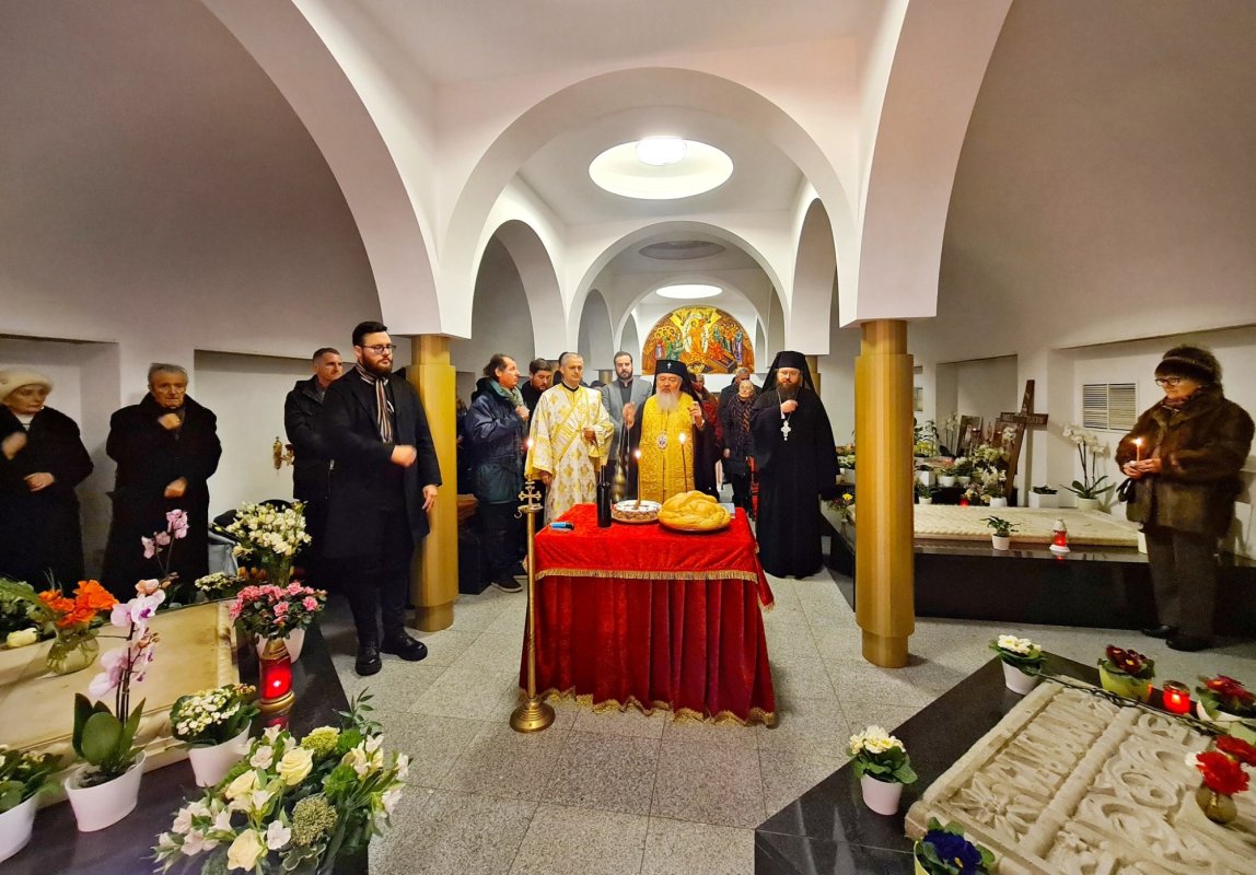 Episcopul Nicolae Ivan și Mitropolitul Bartolomeu Anania, pomeniți la Catedrala Mitropolitană clujeană 243752