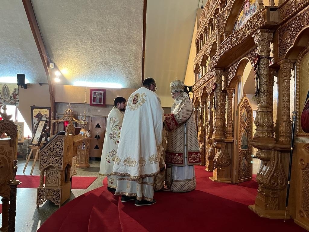 Hirotonie la Catedrala „Sfântul Mare Mucenic Gheorghe” din Saint‑Hubert  243981