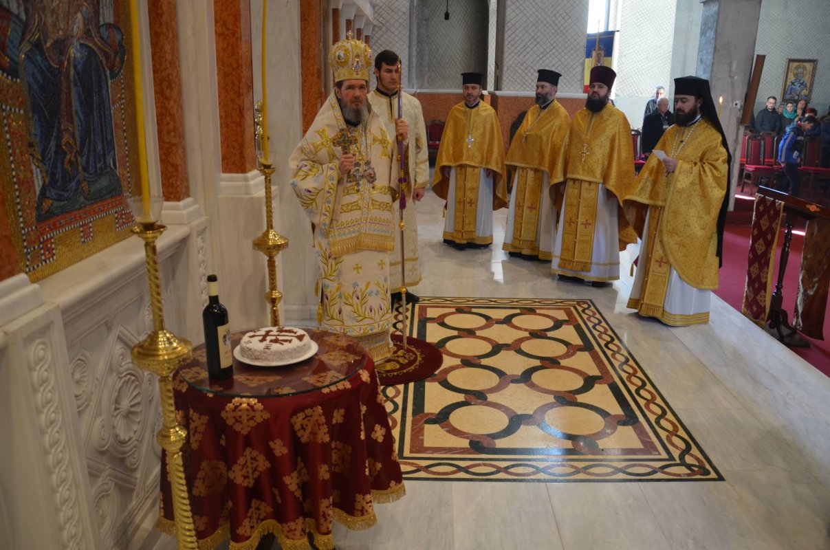 Începutul Triodului la Catedrala cu Soare 243947