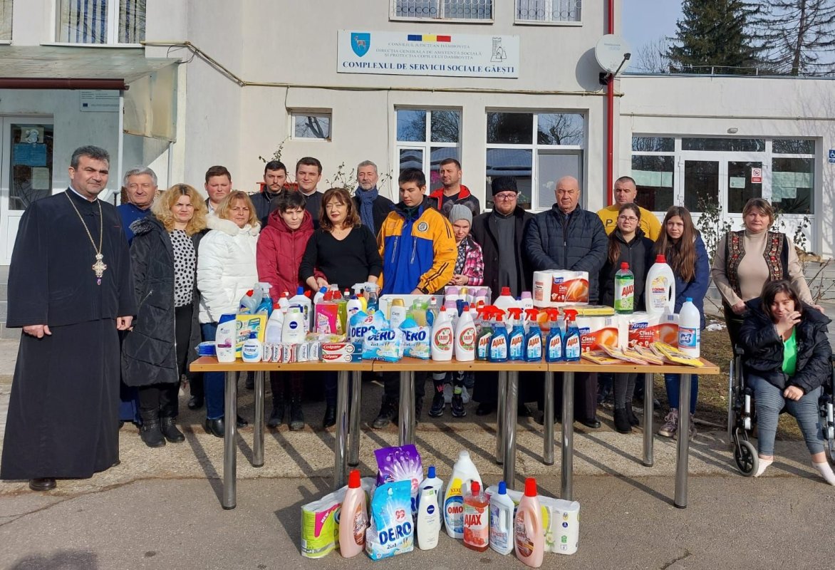 Evenimente bisericești dedicate tinerilor în Arhiepiscopia Târgoviștei 244128