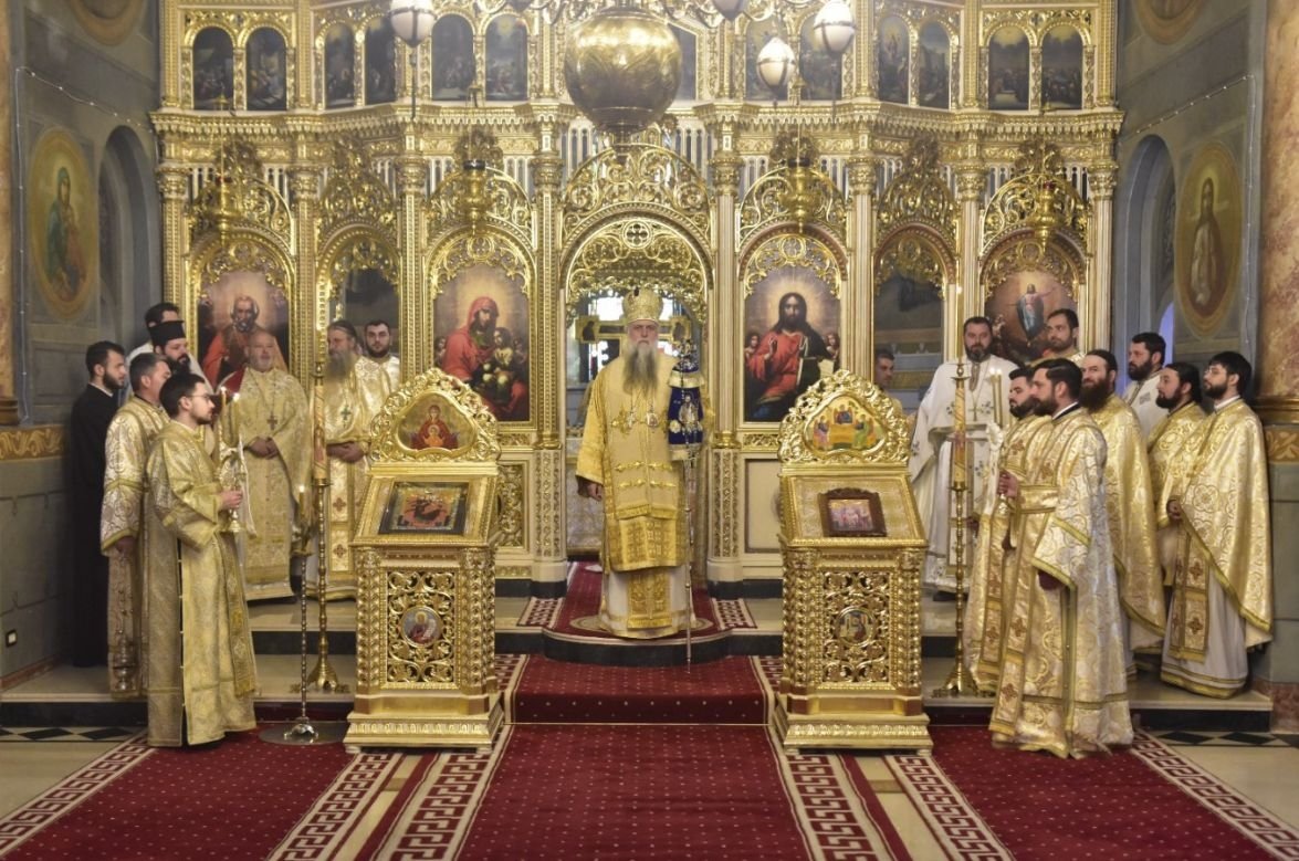 Moment de sărbătoare pentru Arhiepiscopul Râmnicului 244114