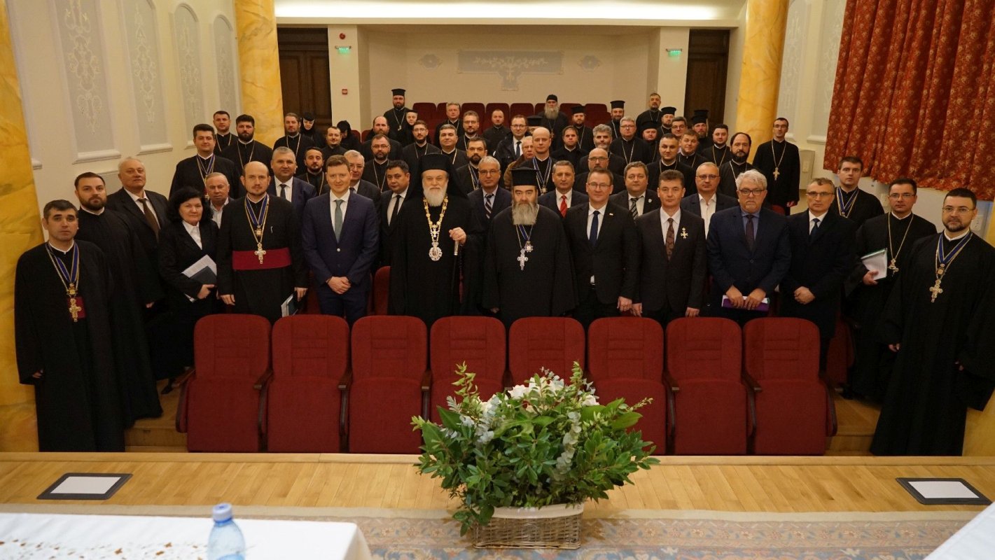 Ședințe ale forurilor bisericești din Eparhia Sloboziei și Călărașilor 244126