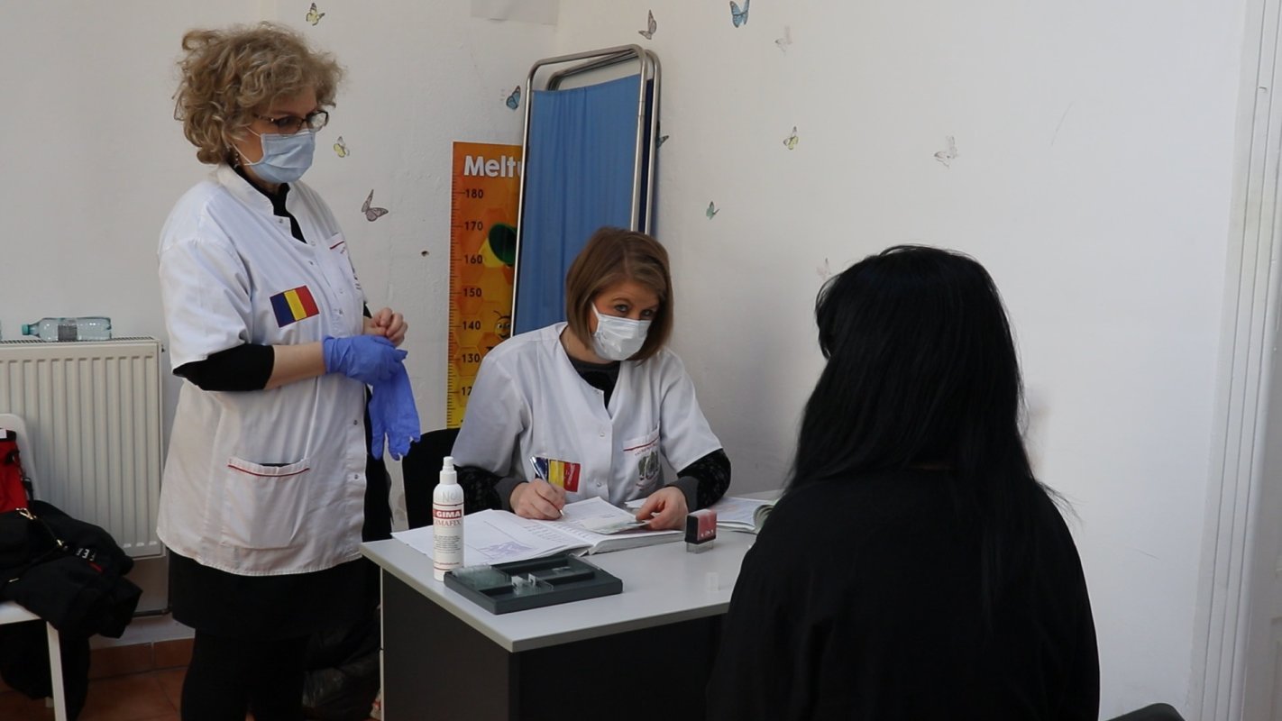Acțiune de prevenție și depistare a cancerului de col uterin la Chitila 244303