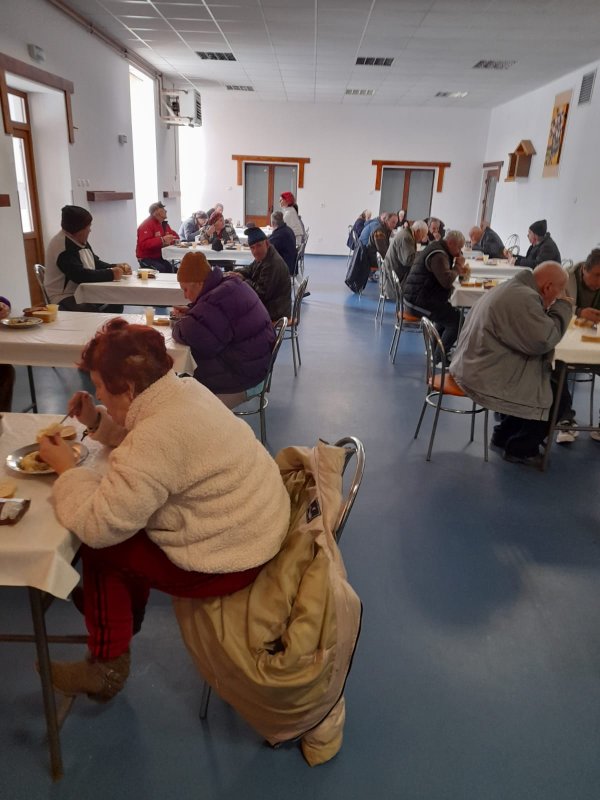 O instituţie devenită „acasă” pentru vârstnicii de la Şuici 243715