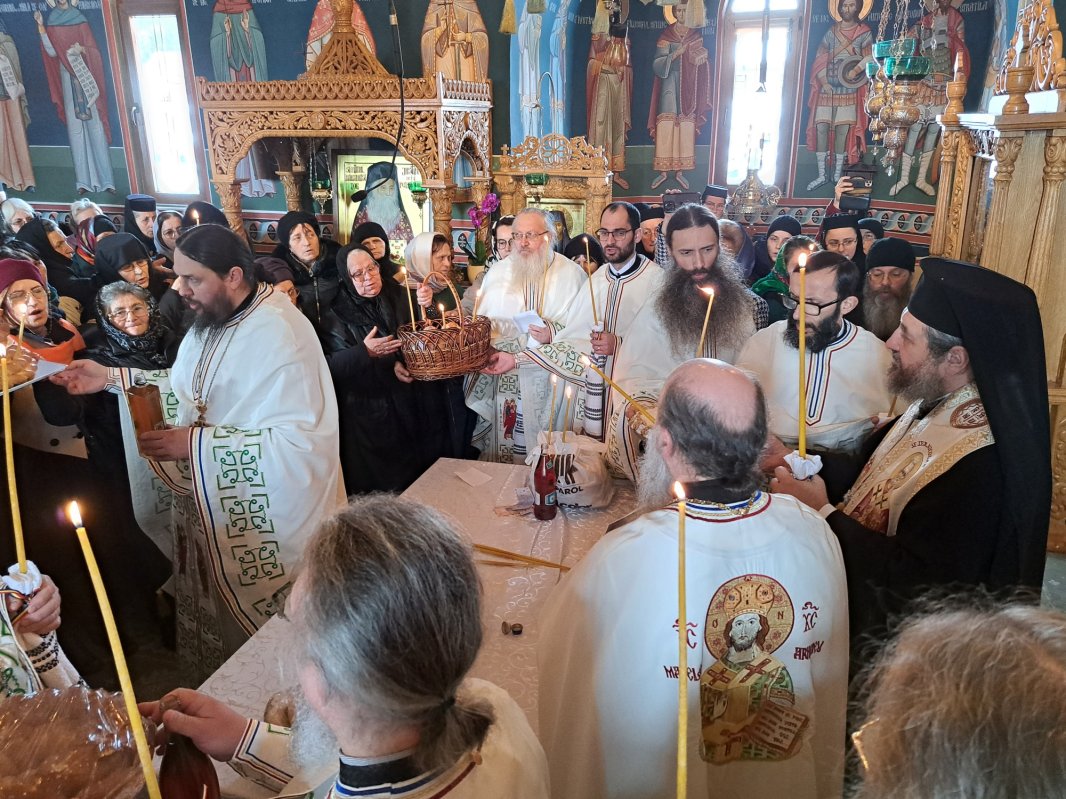 Simpozion omagial dedicat părintelui Iustin Pârvu 244508