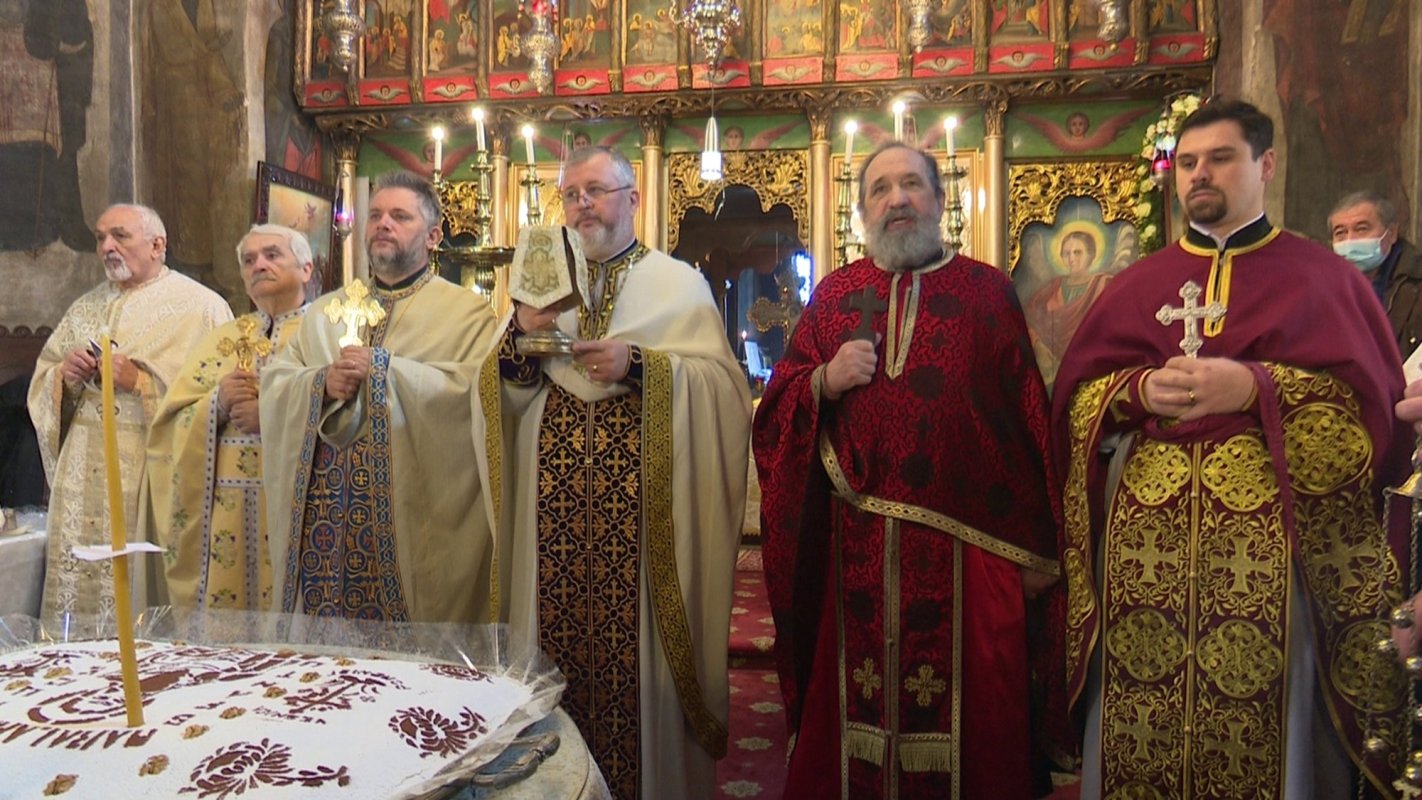 Sfântul Haralambie sărbătorit la Biserica Flămânda din București 244635