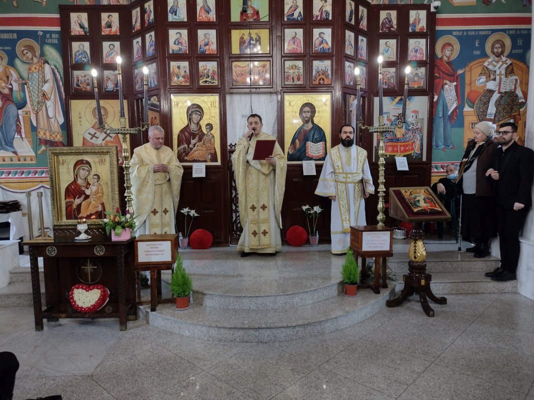 Ziua Voluntarilor în Parohia Iancu Vechi-Mătăsari 244669