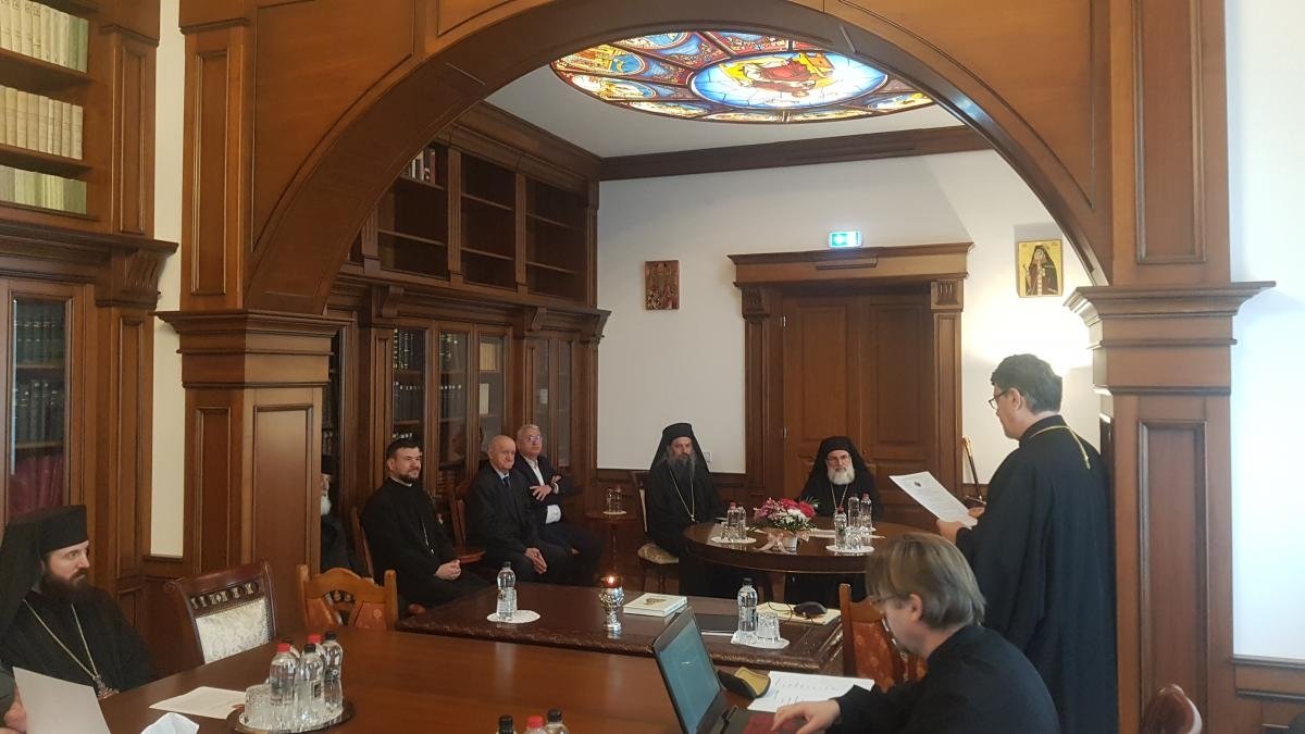 Întrunirea Consiliului eparhial al Arhiepiscopiei Romanului și Bacăului 244844