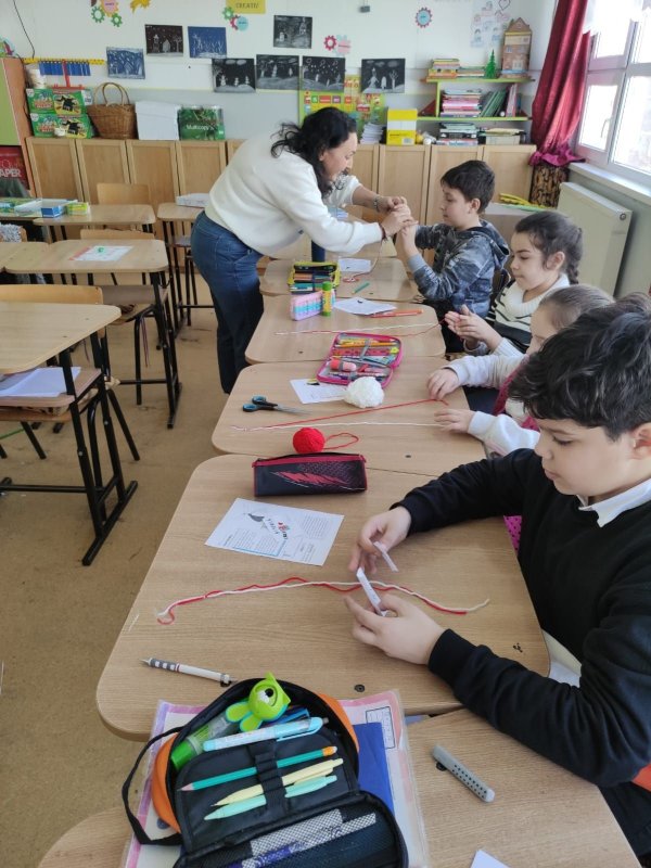 Noi activități în cadrul proiectului „Solidari cu copiii singuri acasă” 244843