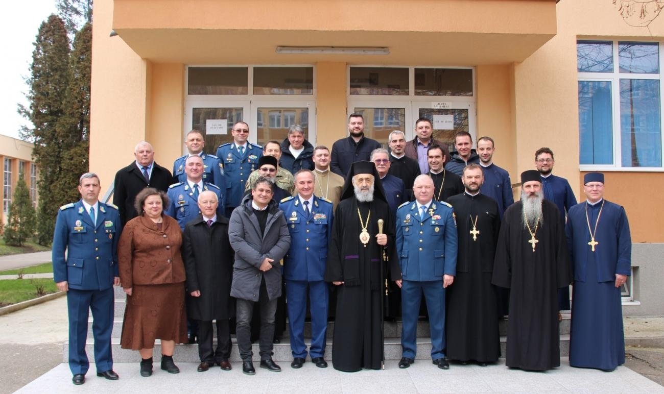 Târnosirea capelei Colegiului Naţional Militar „Mihai Viteazul” din Alba Iulia 244823