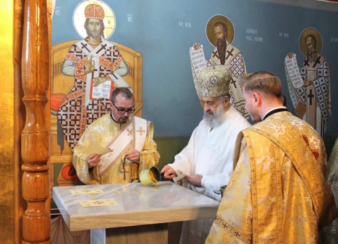 Târnosirea capelei Colegiului Naţional Militar „Mihai Viteazul” din Alba Iulia 244830