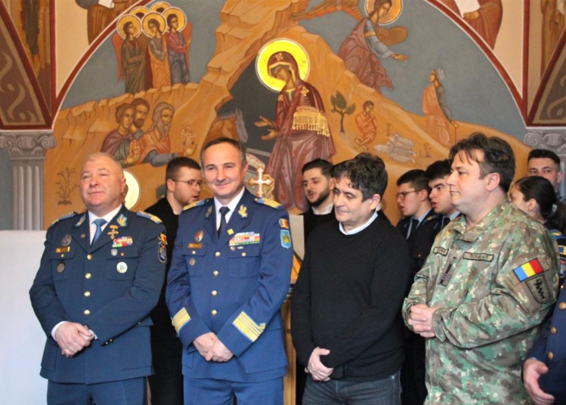 Târnosirea capelei Colegiului Naţional Militar „Mihai Viteazul” din Alba Iulia 244832