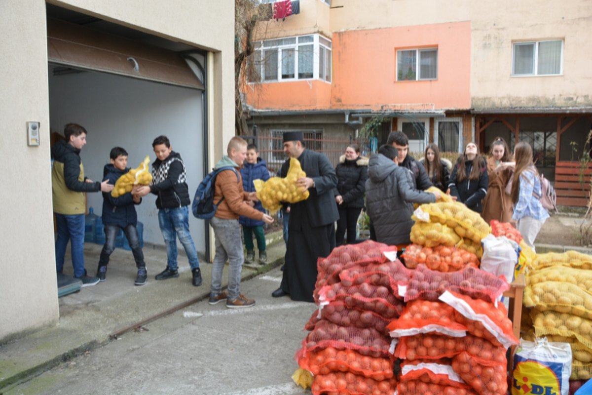 Acțiuni de binefacere în Arhiepiscopia Târgoviștei 245198