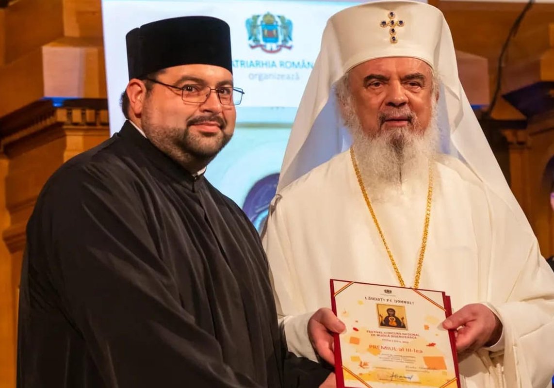 „Petreceam nenumărate ore în sala de meditații pentru a studia neumele bizantine” 245247