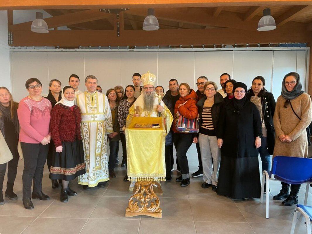 Slujire arhierească într‑o parohie tânără din Italia 245296