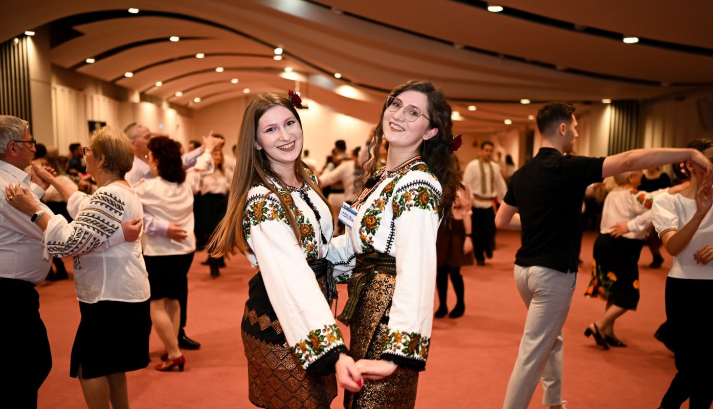 Spectacolul caritabil „O seară românească”, organizat de ASCOR Iași 245285