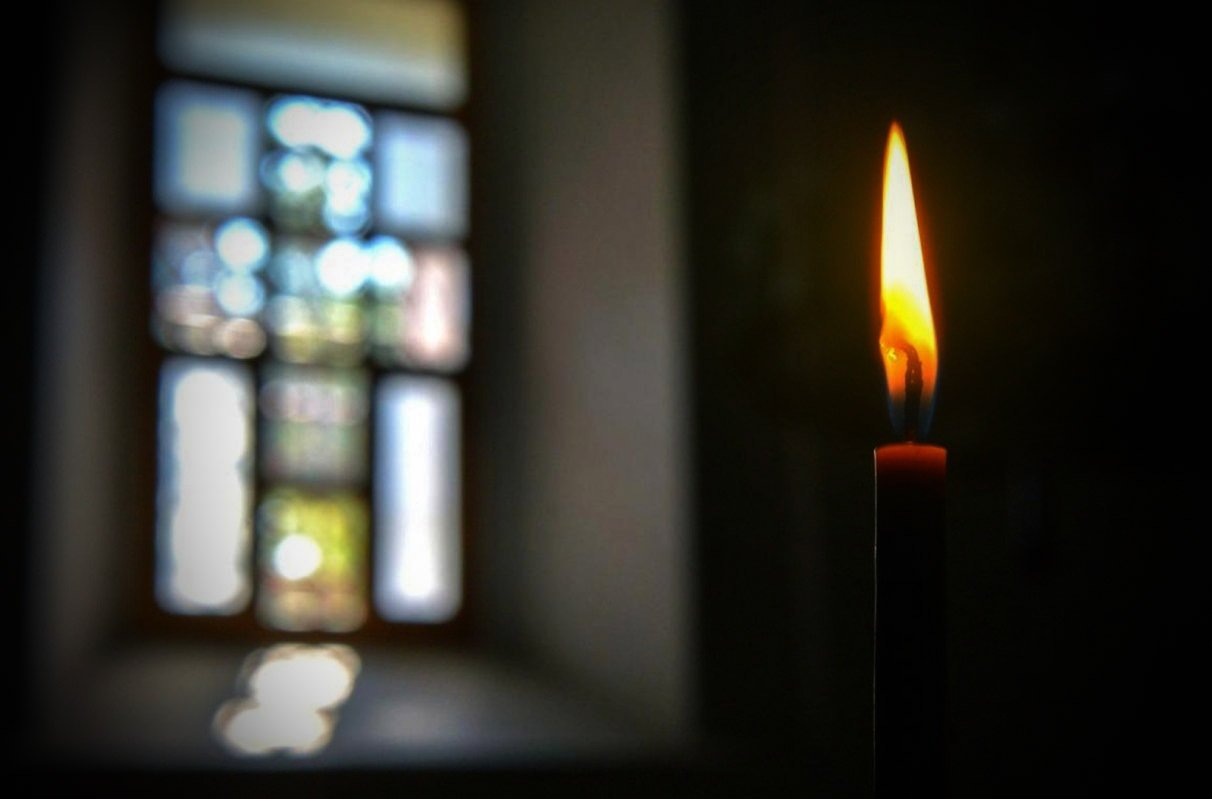 Un an de război 245245