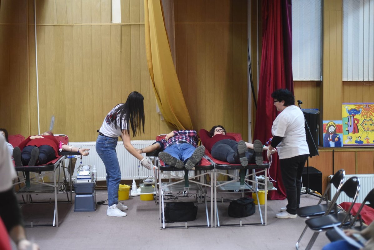 Campania de donare de sânge continuă la Mizil 245408