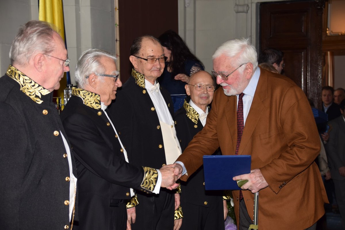 „Mihai Sturdza a fost un salvator și un depozitar al memoriei familiilor boierești” 245337