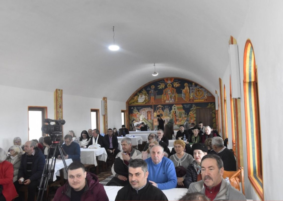 Simpozion dedicat Patriarhului  Justinian Marina în satul său natal 245469