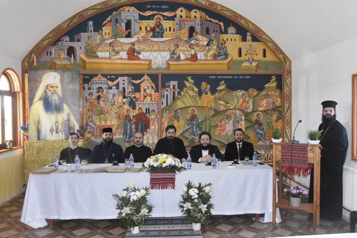 Simpozion dedicat Patriarhului  Justinian Marina în satul său natal 245470