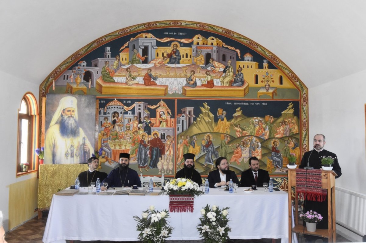 Simpozion dedicat Patriarhului  Justinian Marina în satul său natal 245472