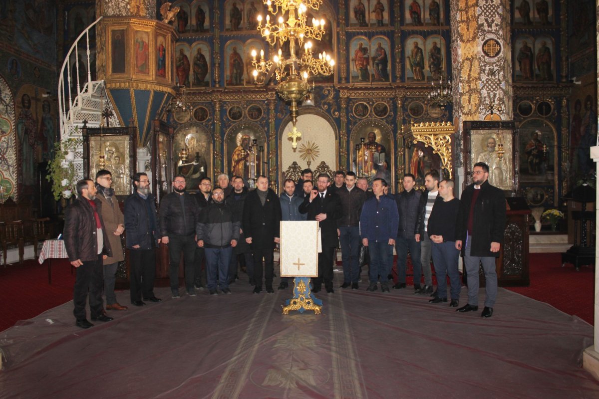 Evenimente dedicate vârstnicilor și psalților la Galați  245515