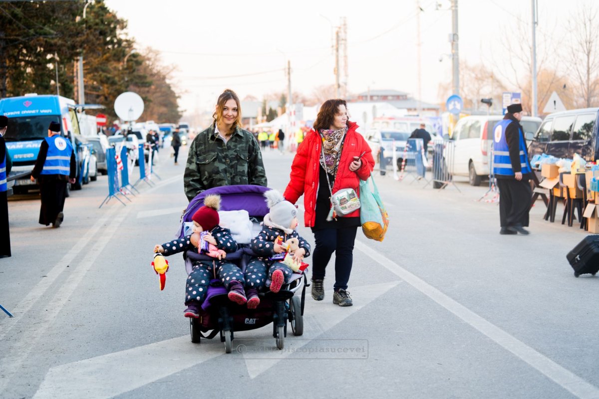 Sprijin oferit de Arhiepiscopia Sucevei și Rădăuților celor afectați de războiul din Ucraina 245519