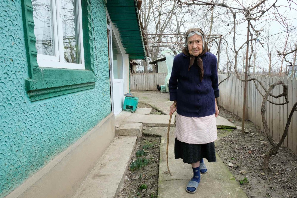 Bunicii părintelui Caesar Cranta de la Micșuneștii Mari 245531