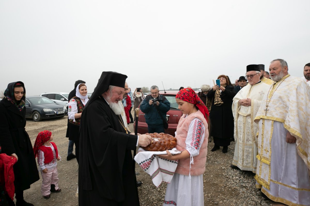 Binecuvântarea lucrărilor la noul paraclis din cartierul Cosmopolis 245581