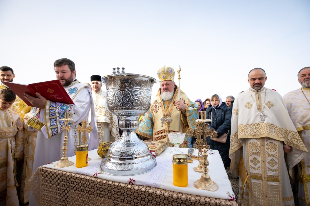 Binecuvântarea lucrărilor la noul paraclis din cartierul Cosmopolis 245629