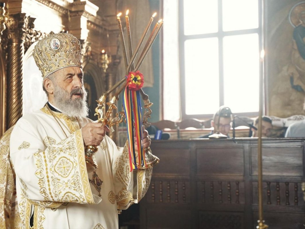 „Creștinul evlavios privește Postul Mare ca pe o școală a pocăinței, ca pe un urcuș spre Sfintele Paști” 245676