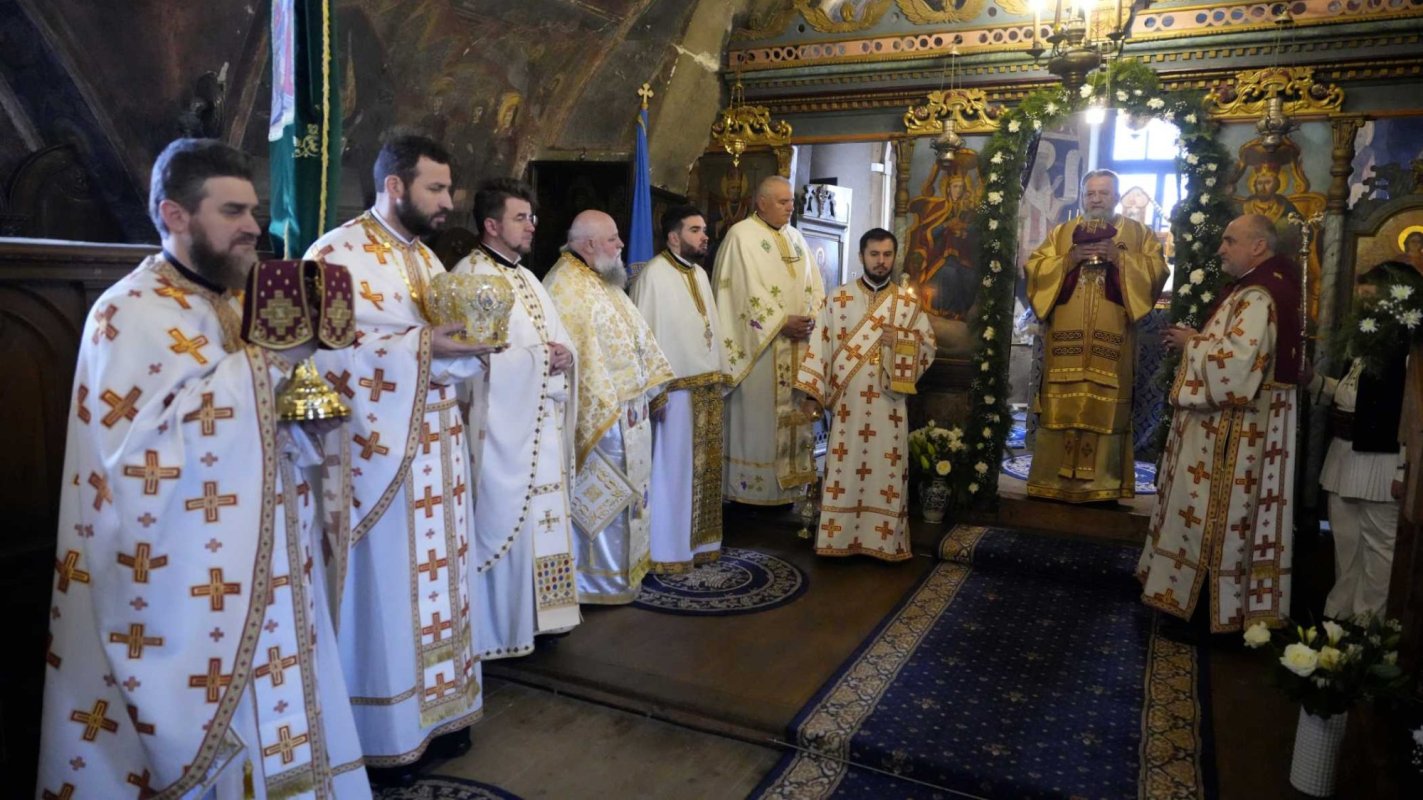 „Să postim nu pentru lauda oamenilor, ci pentru răsplata Tatălui din ceruri” 245661