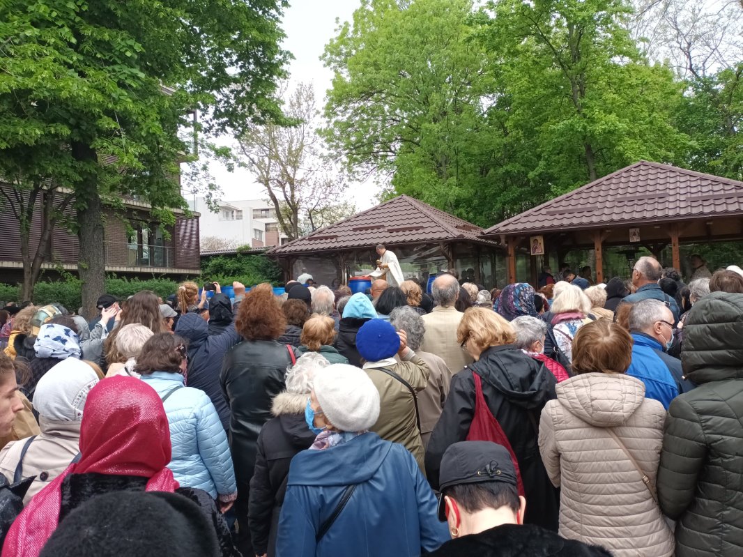 Viața într-o parohie 245651