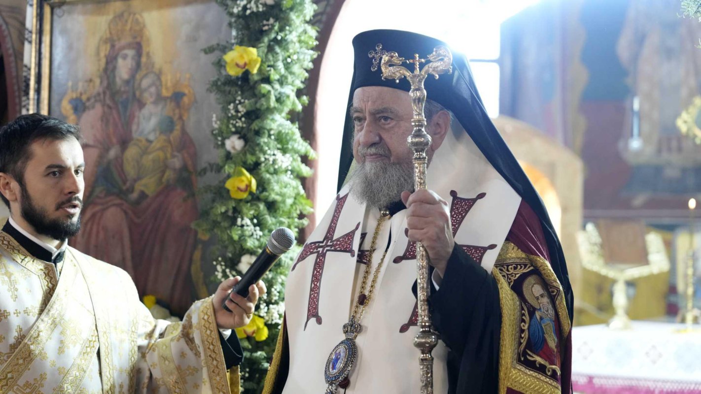 Binecuvântare arhierească în Parohia Poplaca, județul Sibiu 245845