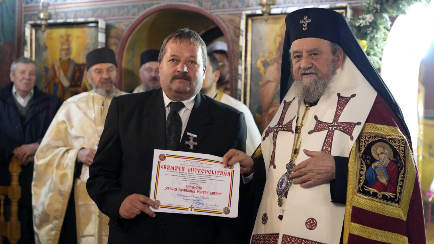 Binecuvântare arhierească în Parohia Poplaca, județul Sibiu 245849