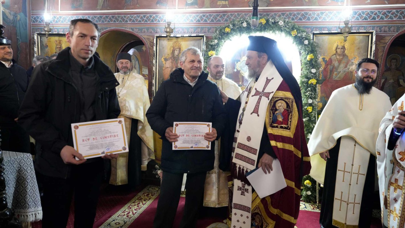 Binecuvântare arhierească în Parohia Poplaca, județul Sibiu 245850