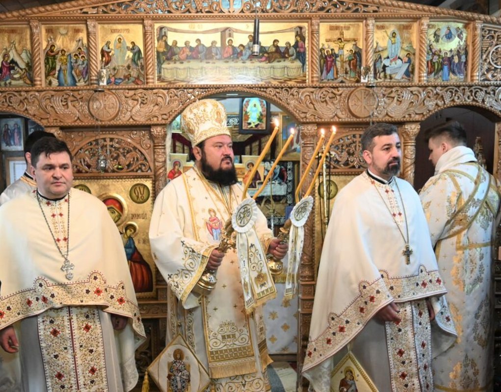 Liturghie arhierească în capela Spitalului Județean de Urgență din Zalău 245817