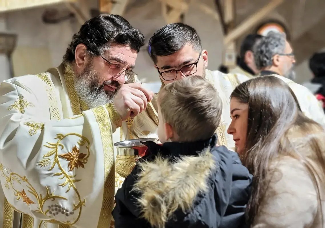 Târnosire în parohia hunedoreană Baru Mare, Protopopiatul Petroșani 245806