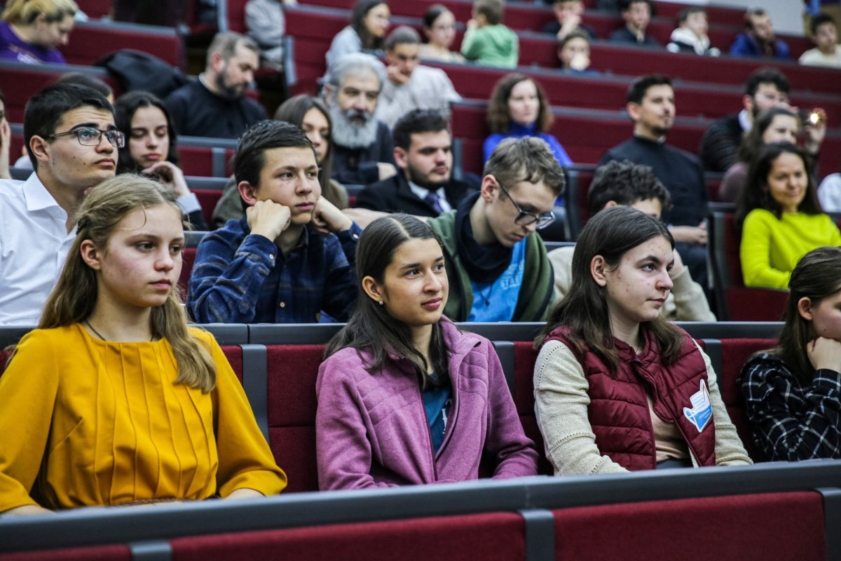 10 ani de la înființarea Asociației Tinerilor Creștini Ortodocşi Români (ATCOR) Cluj 245939