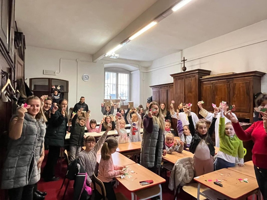 Lucrarea catehetică în Episcopia Italiei, temelie a vieții duhovnicești 246088