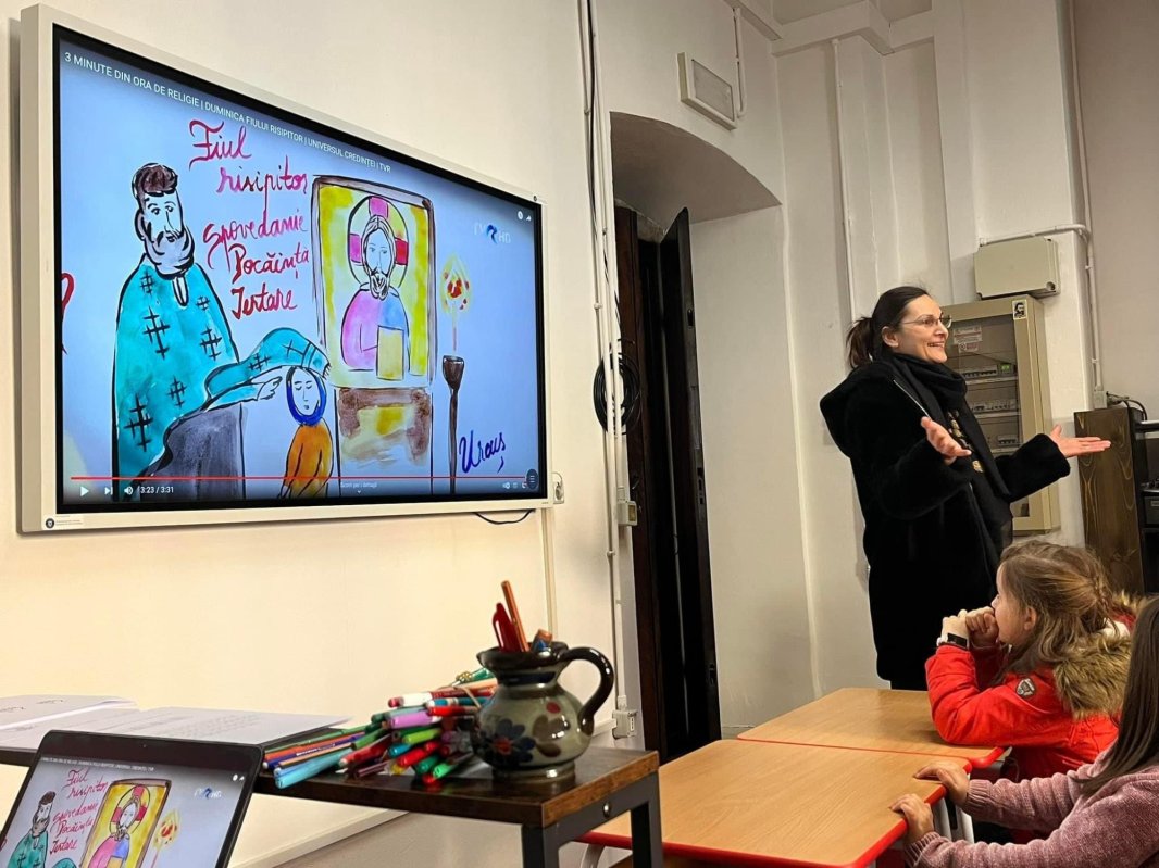 Lucrarea catehetică în Episcopia Italiei, temelie a vieții duhovnicești 246090