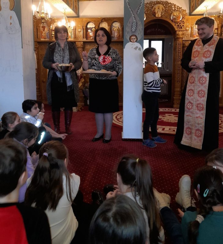 „Școala altfel” la capela Protopopiatului Onești 246207