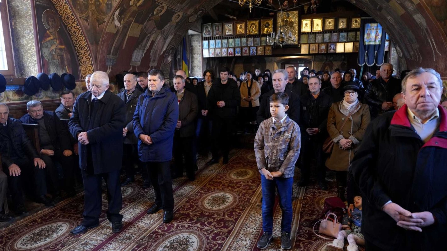 Hramul Bisericii „Sfântul Teodor Tiron” din Sâmbăta de Sus, județul Brașov 246443