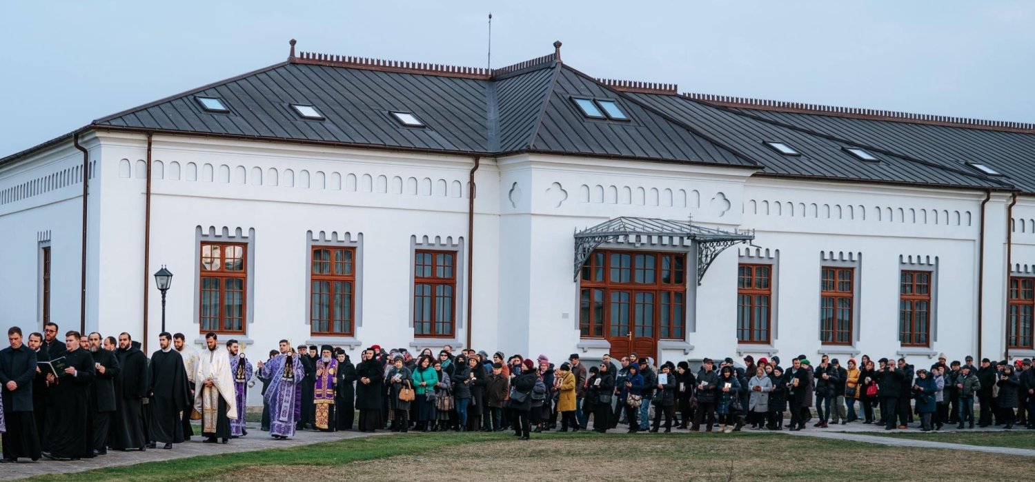 Procesiune la Catedrala Arhiepiscopală din Roman 246432